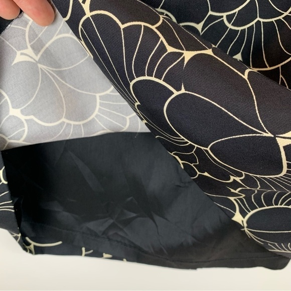 Vintage Ann Taylor 100% Silk  Black Ivory Floral Pencil Skirt 90s Y2K sz 6 - Picture 6 of 9